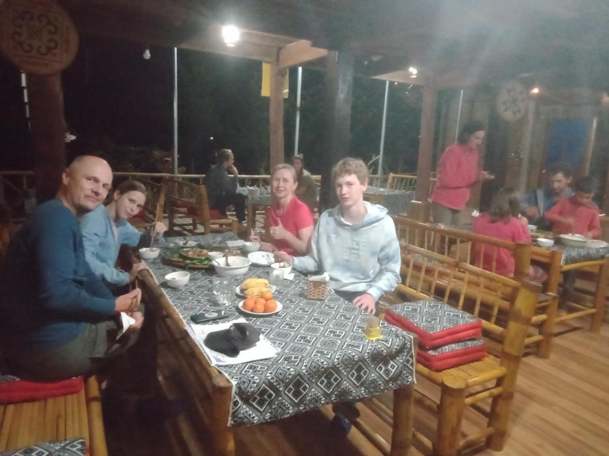 Truong Huy Homestay Mai Chau Eksteriør billede